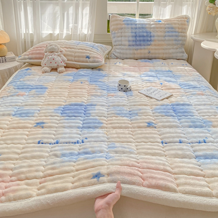 91家纺网 家纺一手货源 找家纺 优品惠 2025新款兔毛绒泡泡牛奶绒床垫子夹棉床褥床盖床单加厚保暖 南星