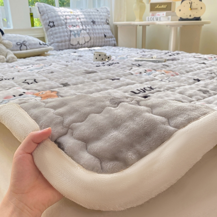 91家纺网 家纺一手货源 找家纺 优品惠 2025新款兔毛绒泡泡牛奶绒床垫子夹棉床褥床盖床单加厚保暖 西高地