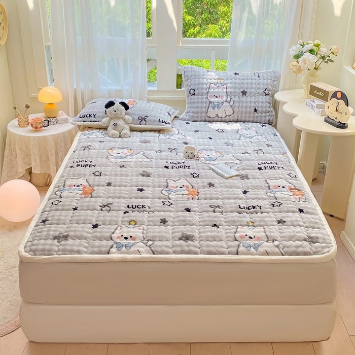 91家纺网 家纺一手货源 找家纺 优品惠 2025新款兔毛绒泡泡牛奶绒床垫子夹棉床褥床盖床单加厚保暖 西高地