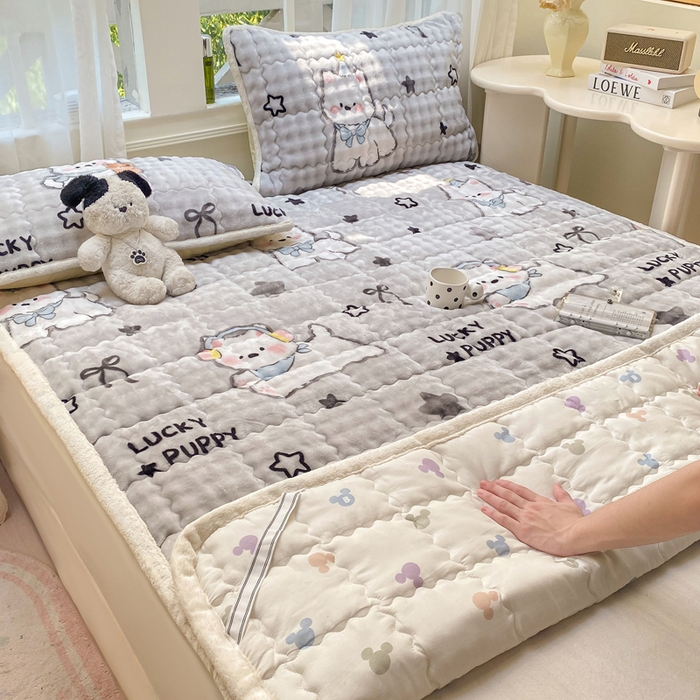 91家纺网 家纺一手货源 找家纺 优品惠 2025新款兔毛绒泡泡牛奶绒床垫子夹棉床褥床盖床单加厚保暖 西高地