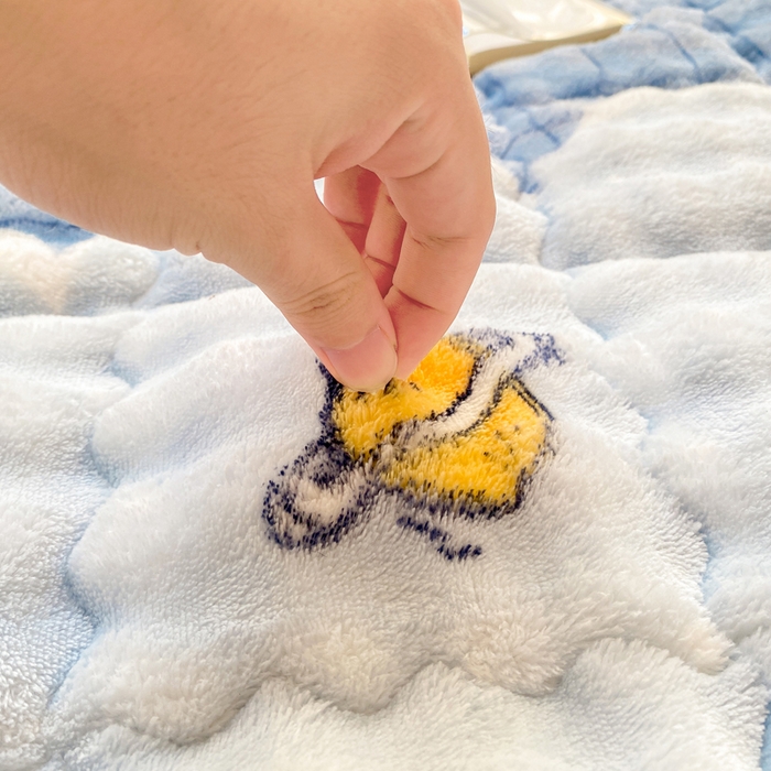 91家纺网 家纺一手货源 找家纺 优品惠 2025新款兔毛绒泡泡牛奶绒床垫子夹棉床褥床盖床单加厚保暖 宇航员