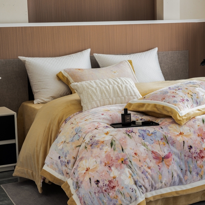 91家纺网 家纺一手货源 找家纺 （总）瑞雪家居 2025新款全消光数码印花牛奶绒系列四件套