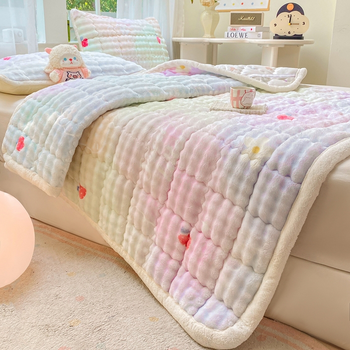 91家纺网 家纺一手货源 找家纺 优品惠 2025新款兔毛绒泡泡牛奶绒床垫子夹棉床褥床盖床单加厚保暖 晕染kt