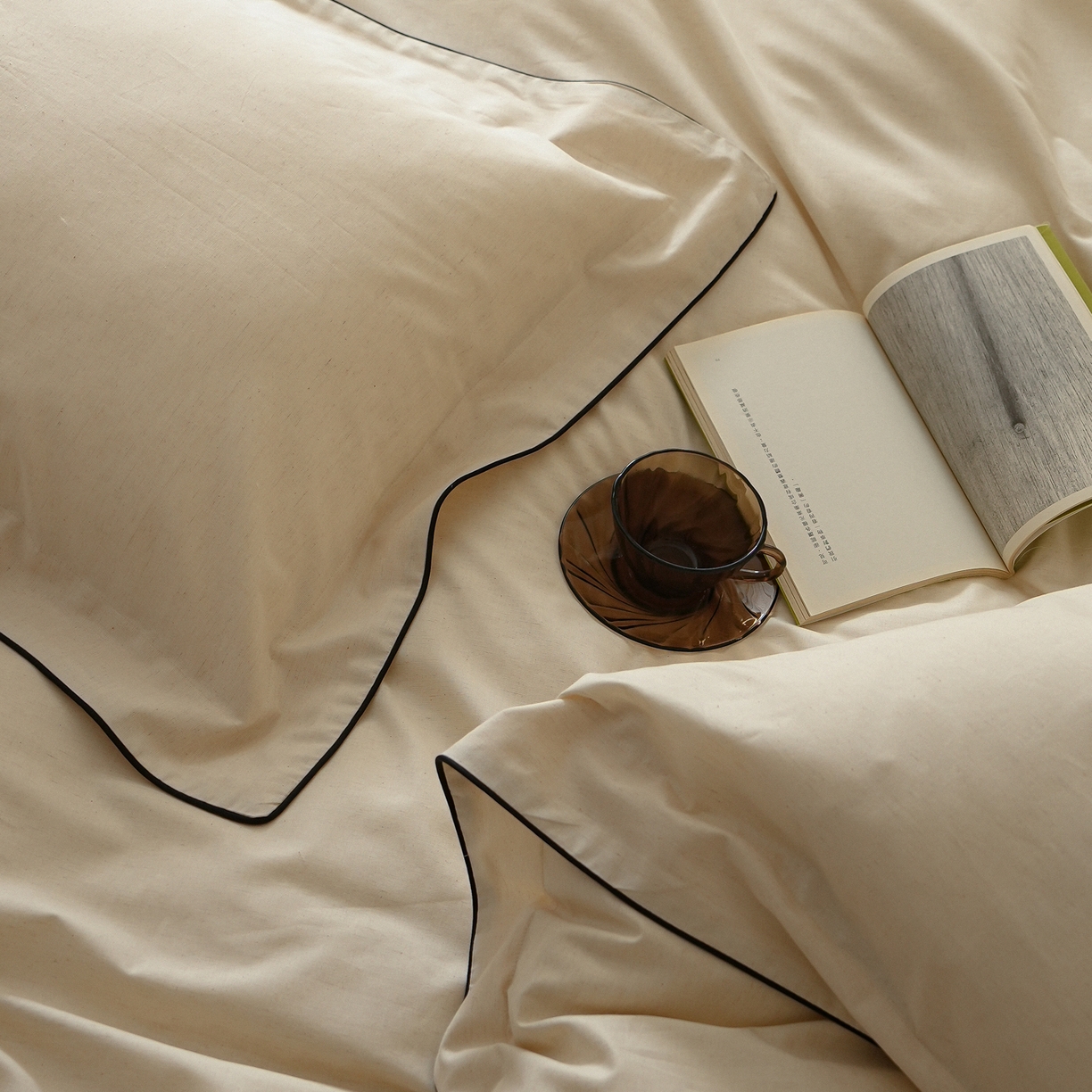 91家纺网 家纺一手货源 找家纺 简纯主义 2025新款棉麻素织雅韵系列四件套 松雾白