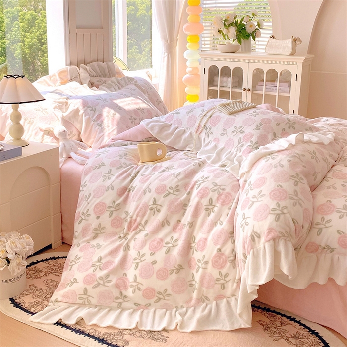 91家纺网 家纺一手货源 找家纺 （总）启程家纺 2025新款花边雕花牛奶绒四件套