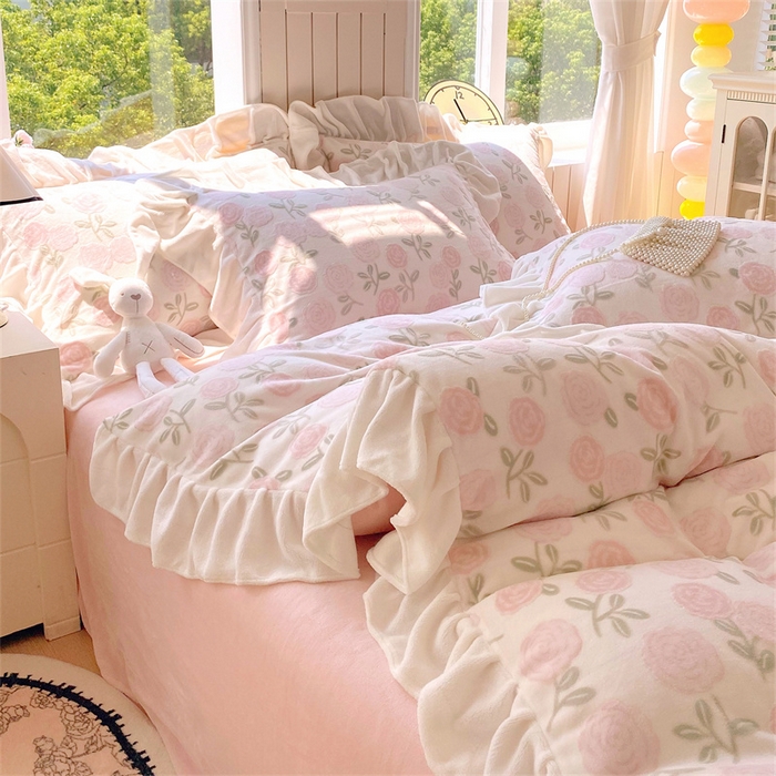 91家纺网 家纺一手货源 找家纺 （总）启程家纺 2025新款花边雕花牛奶绒四件套