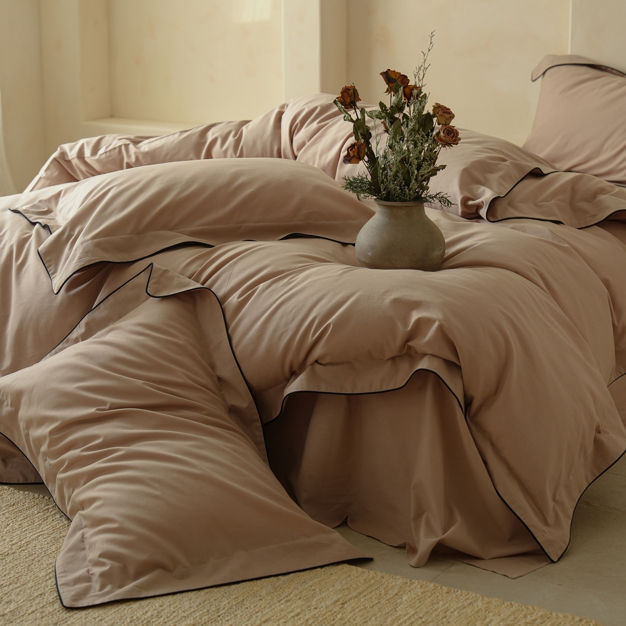 91家纺网 家纺一手货源 找家纺 简纯主义 2025新款棉麻素织雅韵系列四件套 朱砂红