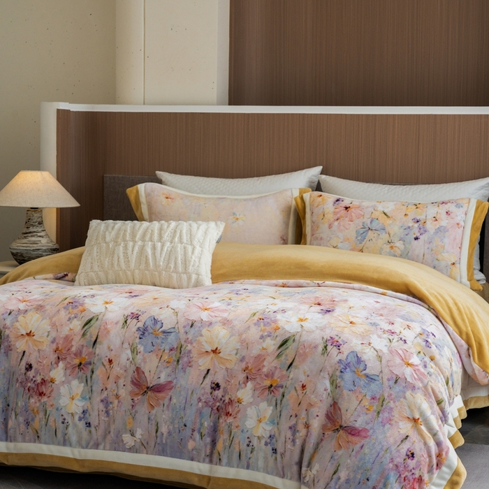 91家纺网 家纺一手货源 找家纺 瑞雪家居 2025新款全消光数码印花牛奶绒系列四件套 蝶语黄