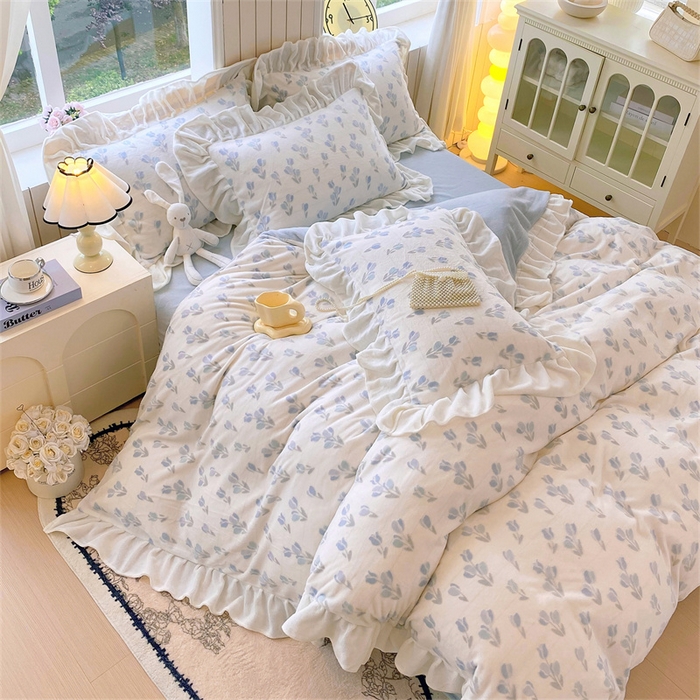 91家纺网 家纺一手货源 找家纺 启程家纺 2025新款花边雕花牛奶绒四件套 小郁金香-花边款