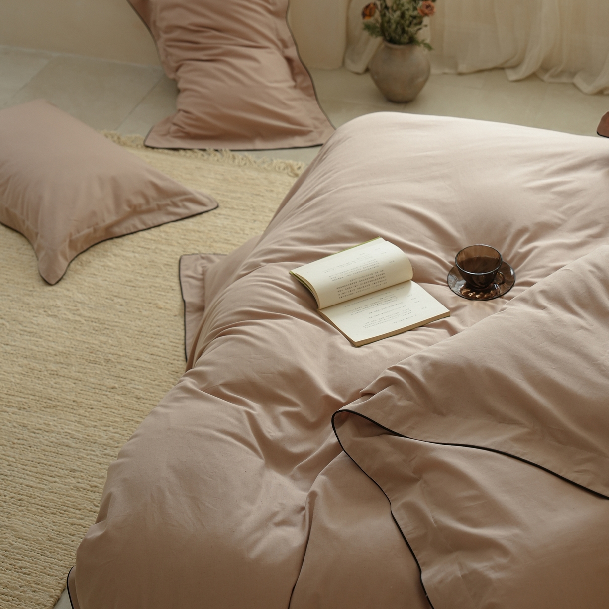 91家纺网 家纺一手货源 找家纺 简纯主义 2025新款棉麻素织雅韵系列四件套 朱砂红