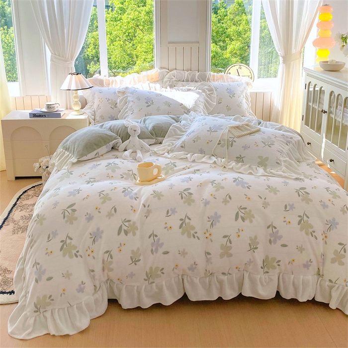 91家纺网 家纺一手货源 找家纺 启程家纺 2025新款花边雕花牛奶绒四件套 风信子-花边款