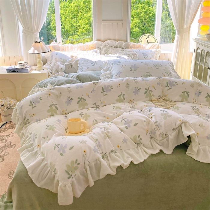 91家纺网 家纺一手货源 找家纺 启程家纺 2025新款花边雕花牛奶绒四件套 风信子-花边款