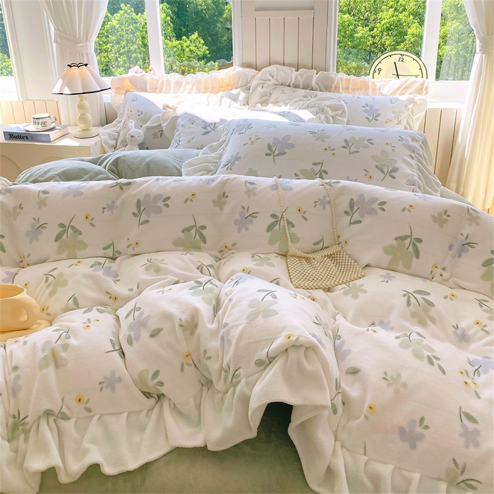 91家纺网 家纺一手货源 找家纺 启程家纺 2025新款花边雕花牛奶绒四件套 风信子-花边款