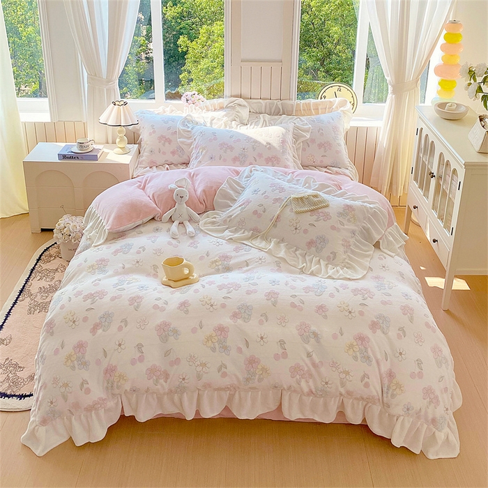 启程家纺 2025新款花边雕花牛奶绒四件套 花野漫屿-花边款