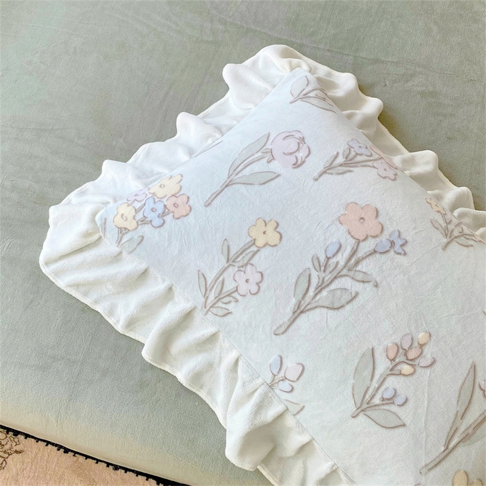 91家纺网 家纺一手货源 找家纺 启程家纺 2025新款花边雕花牛奶绒四件套 铃兰花-花边款