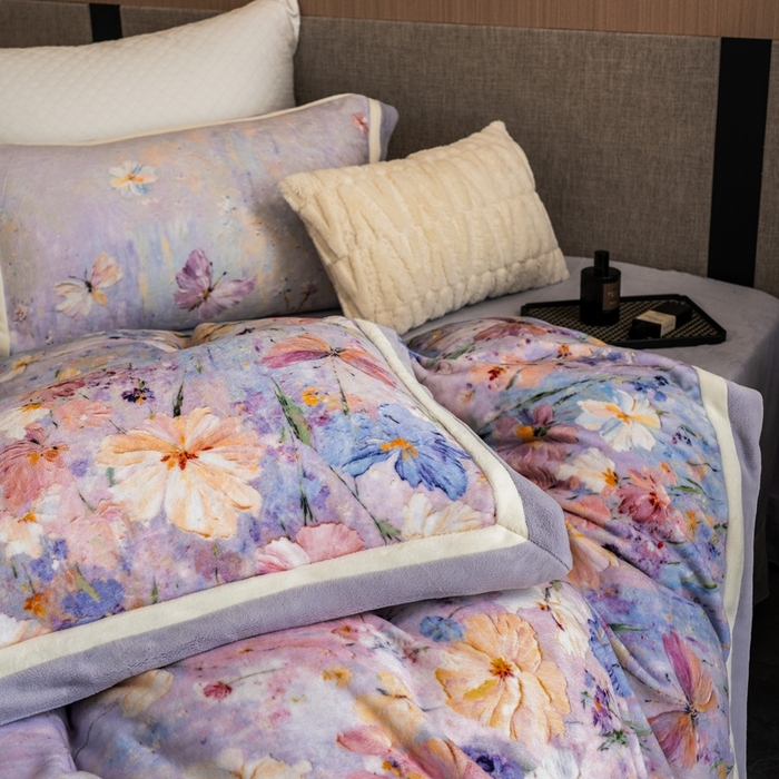 91家纺网 家纺一手货源 找家纺 瑞雪家居 2025新款全消光数码印花牛奶绒系列四件套 蝶语紫