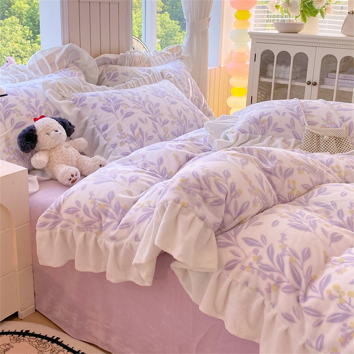 91家纺网 家纺一手货源 找家纺 启程家纺 2025新款花边雕花牛奶绒四件套 小豆芽-紫-花边款