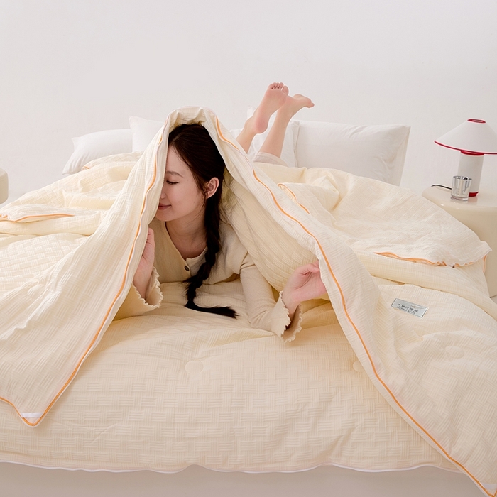 91家纺网 家纺一手货源 找家纺 VIP被业 2025新款华夫格提花大豆子母被二合一四季被被子被芯 奶昔白