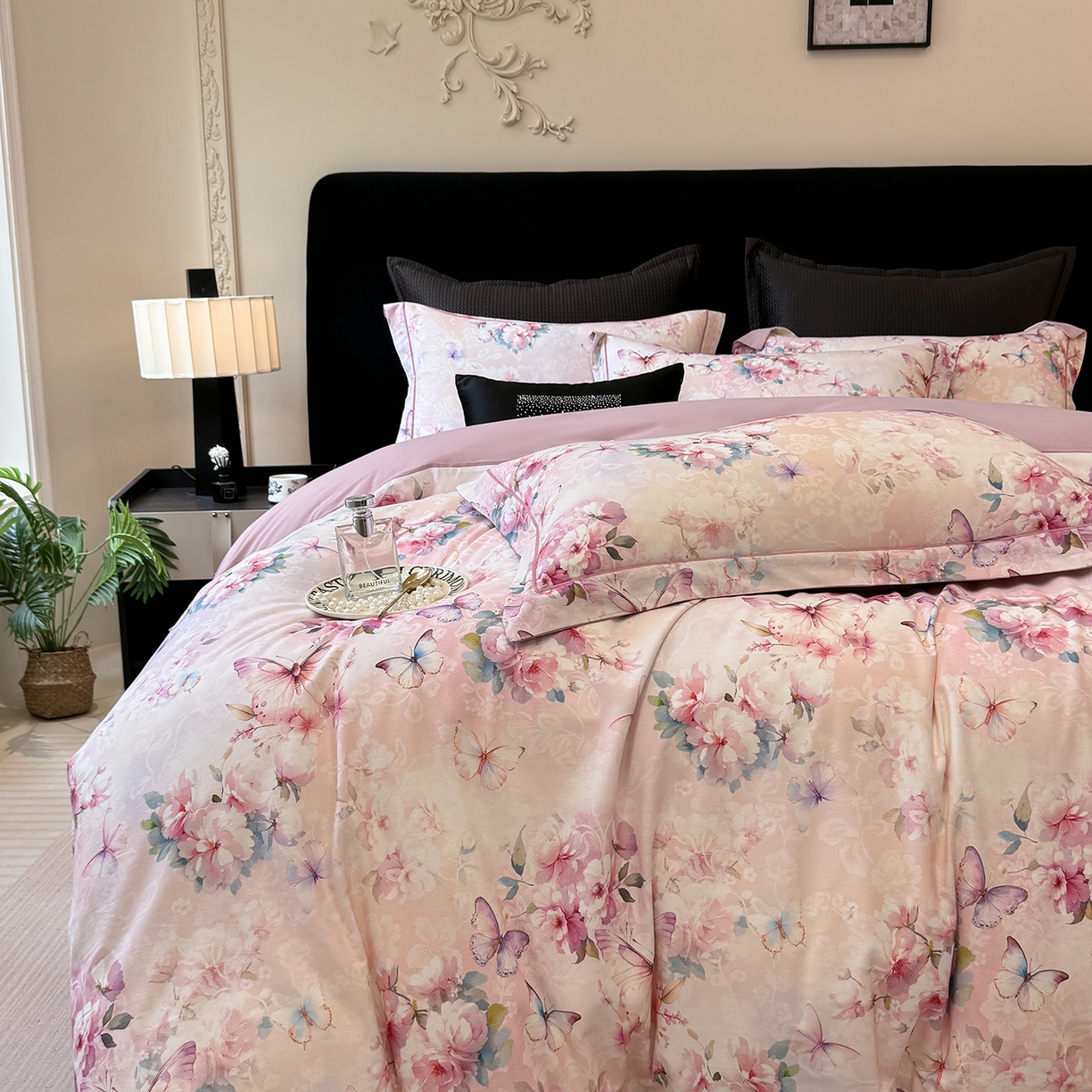 91家纺网 家纺一手货源 找家纺 星座家纺 2025秋冬新款全棉磨毛数码印花四件套 风止弦