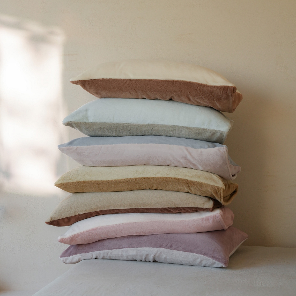 91家纺网 家纺一手货源 找家纺 （总）简纯主义 2025新款撞色牛奶绒那不勒斯系列四件套