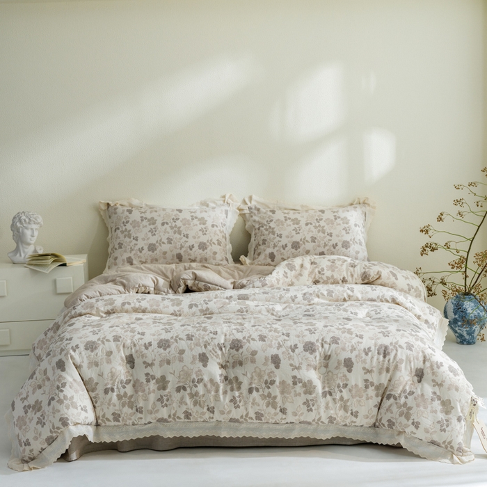 91家纺网 家纺一手货源 找家纺 （总）桂雅居 2025新款舒适麻棉麻数码印花蕾丝花边懒人被被子被芯