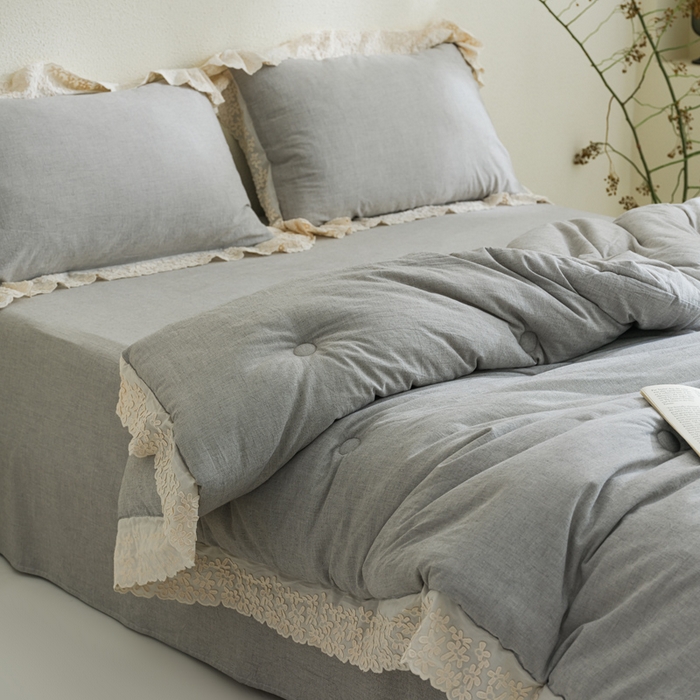 91家纺网 家纺一手货源 找家纺 桂雅居 2025新款舒适麻棉麻数码印花蕾丝花边懒人被被子被芯 烟墨灰