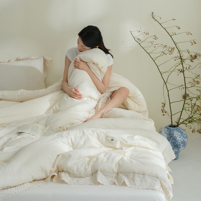 91家纺网 家纺一手货源 找家纺 桂雅居 2025新款舒适麻棉麻数码印花蕾丝花边懒人被被子被芯 麻本色