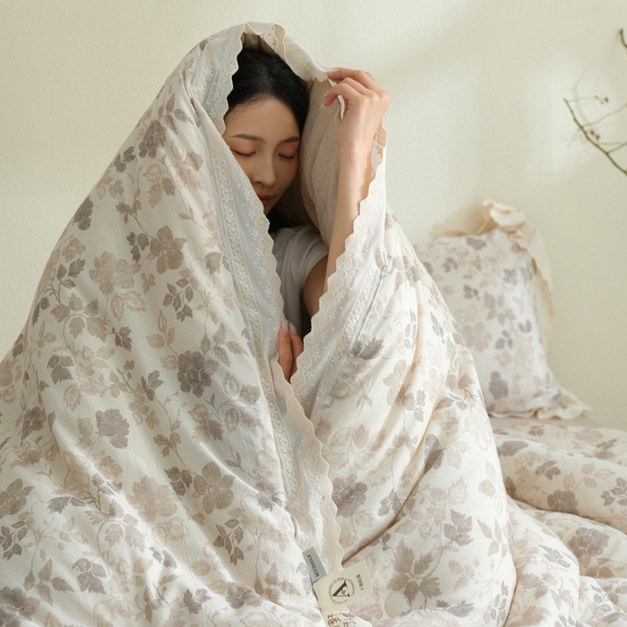 91家纺网 家纺一手货源 找家纺 桂雅居 2025新款舒适麻棉麻数码印花蕾丝花边懒人被被子被芯 素锦咖