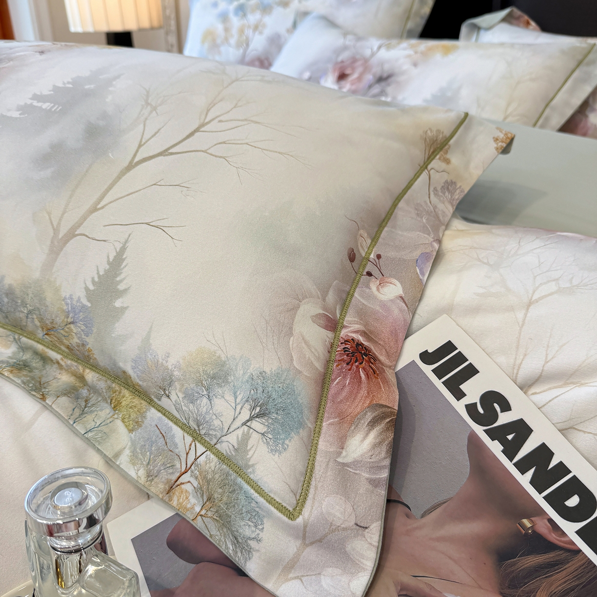 91家纺网 家纺一手货源 找家纺 星座家纺 2025秋冬新款全棉磨毛数码印花四件套 飞花