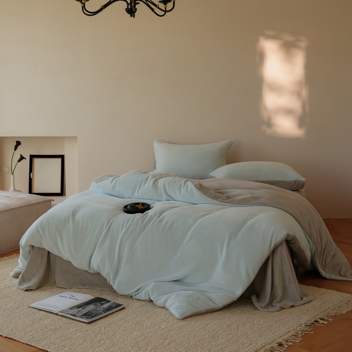 91家纺网 家纺一手货源 找家纺 简纯主义 2025新款撞色牛奶绒那不勒斯系列四件套 柯南灰