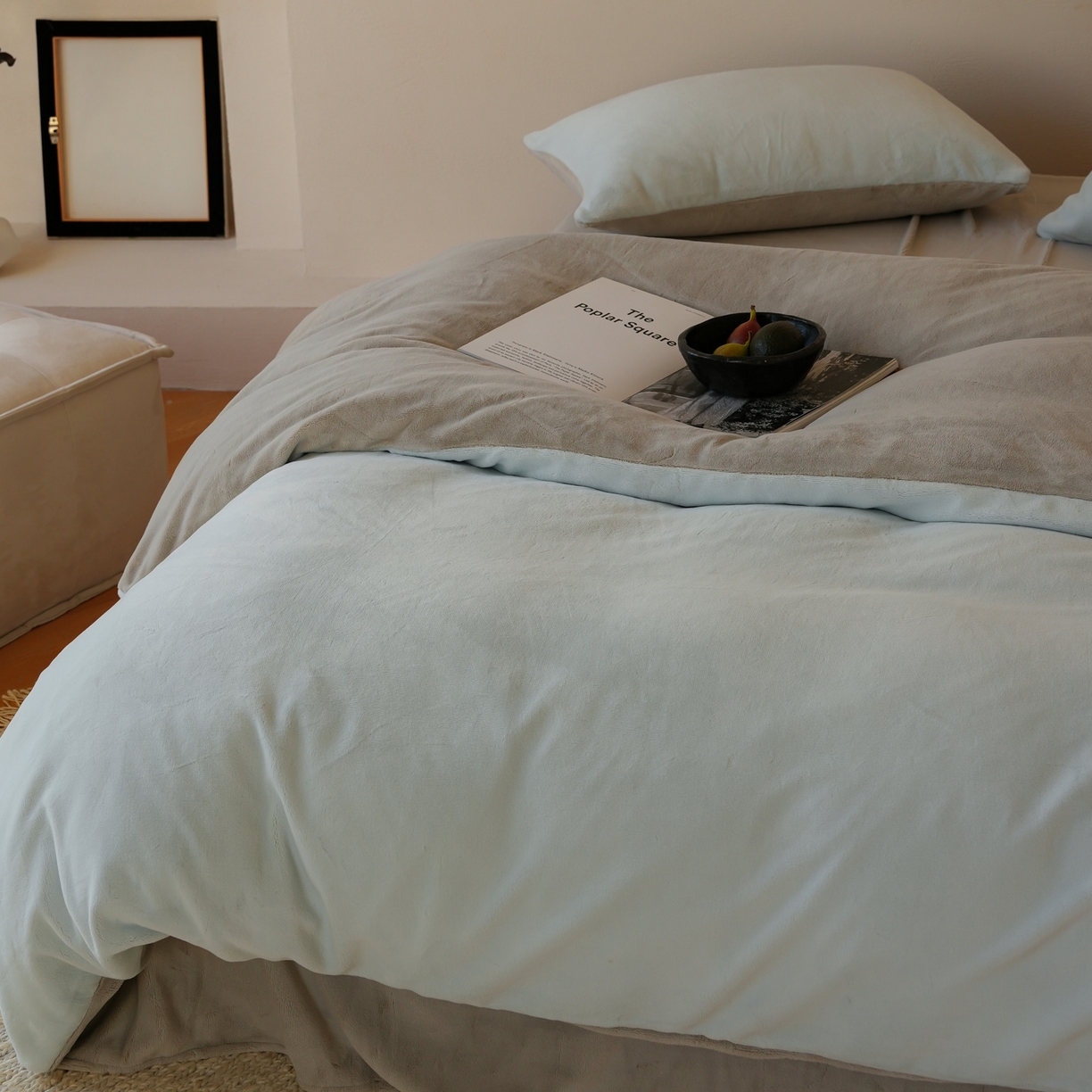 91家纺网 家纺一手货源 找家纺 简纯主义 2025新款撞色牛奶绒那不勒斯系列四件套 柯南灰