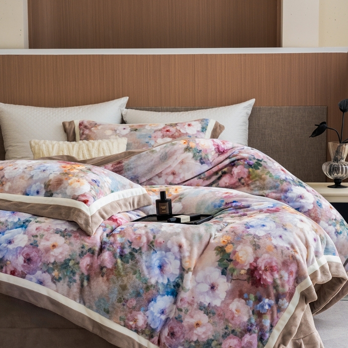 91家纺网 家纺一手货源 找家纺 瑞雪家居 2025新款全消光数码印花牛奶绒系列四件套 花语黄