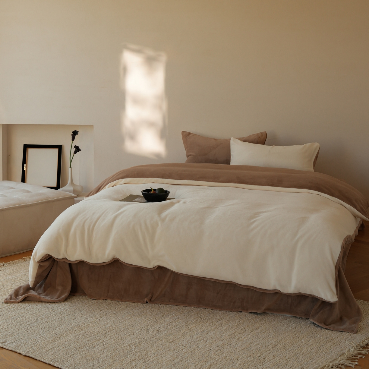 91家纺网 家纺一手货源 找家纺 简纯主义 2025新款撞色牛奶绒那不勒斯系列四件套 梦璃