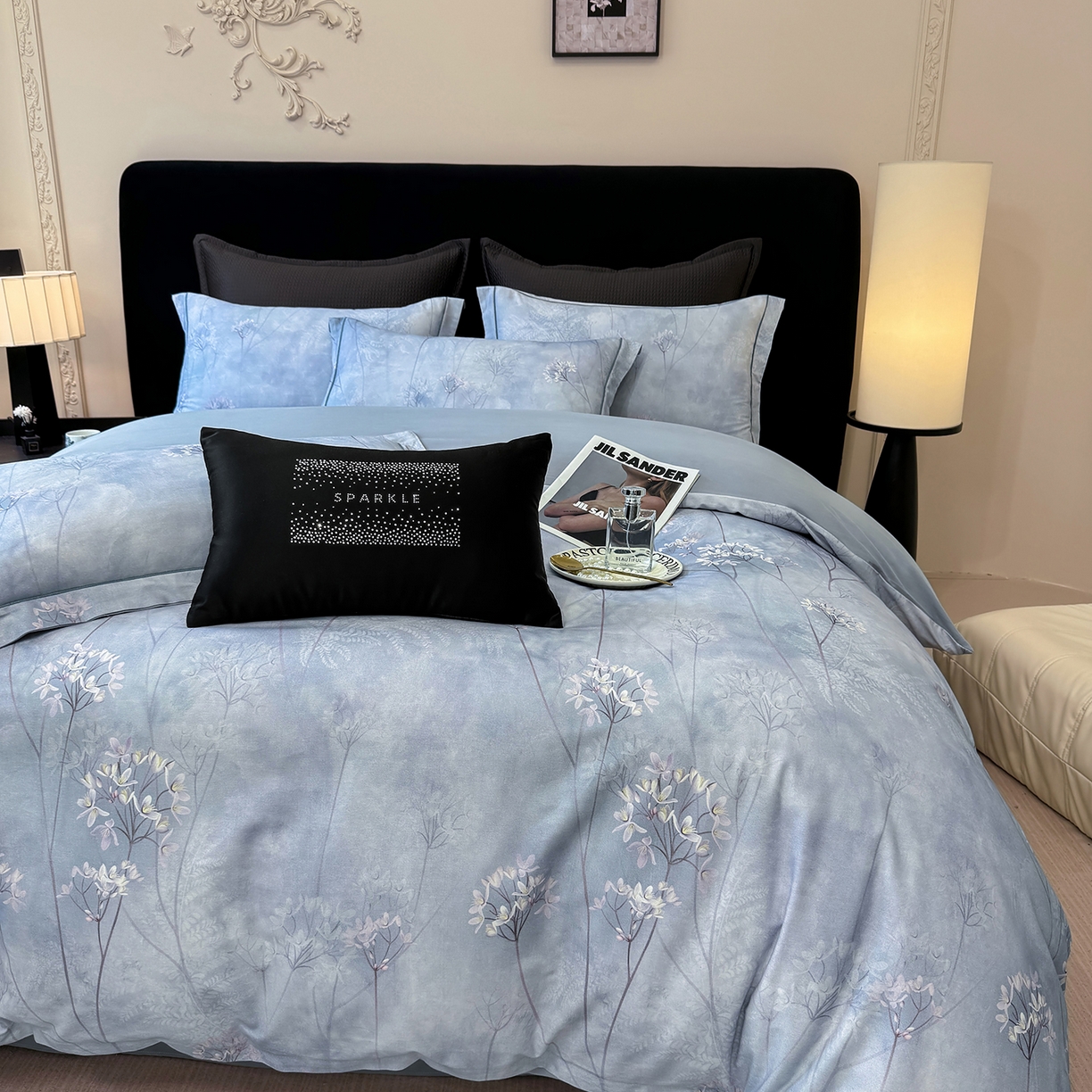 91家纺网 家纺一手货源 找家纺 星座家纺 2025秋冬新款全棉磨毛数码印花四件套 听风冷羽