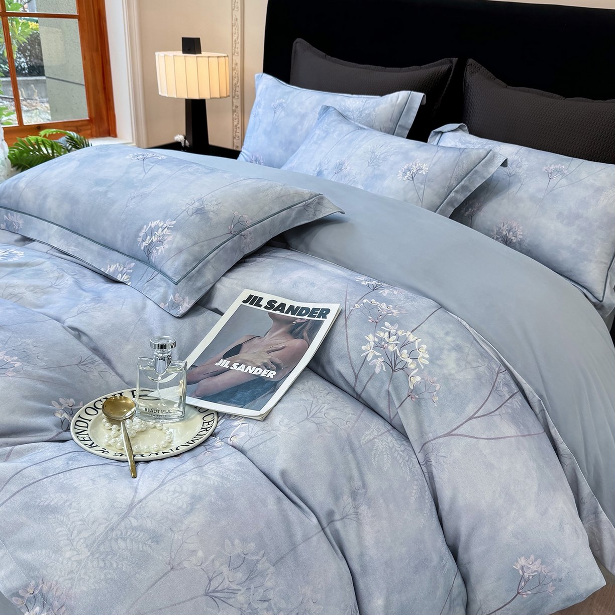 91家纺网 家纺一手货源 找家纺 星座家纺 2025秋冬新款全棉磨毛数码印花四件套 听风冷羽