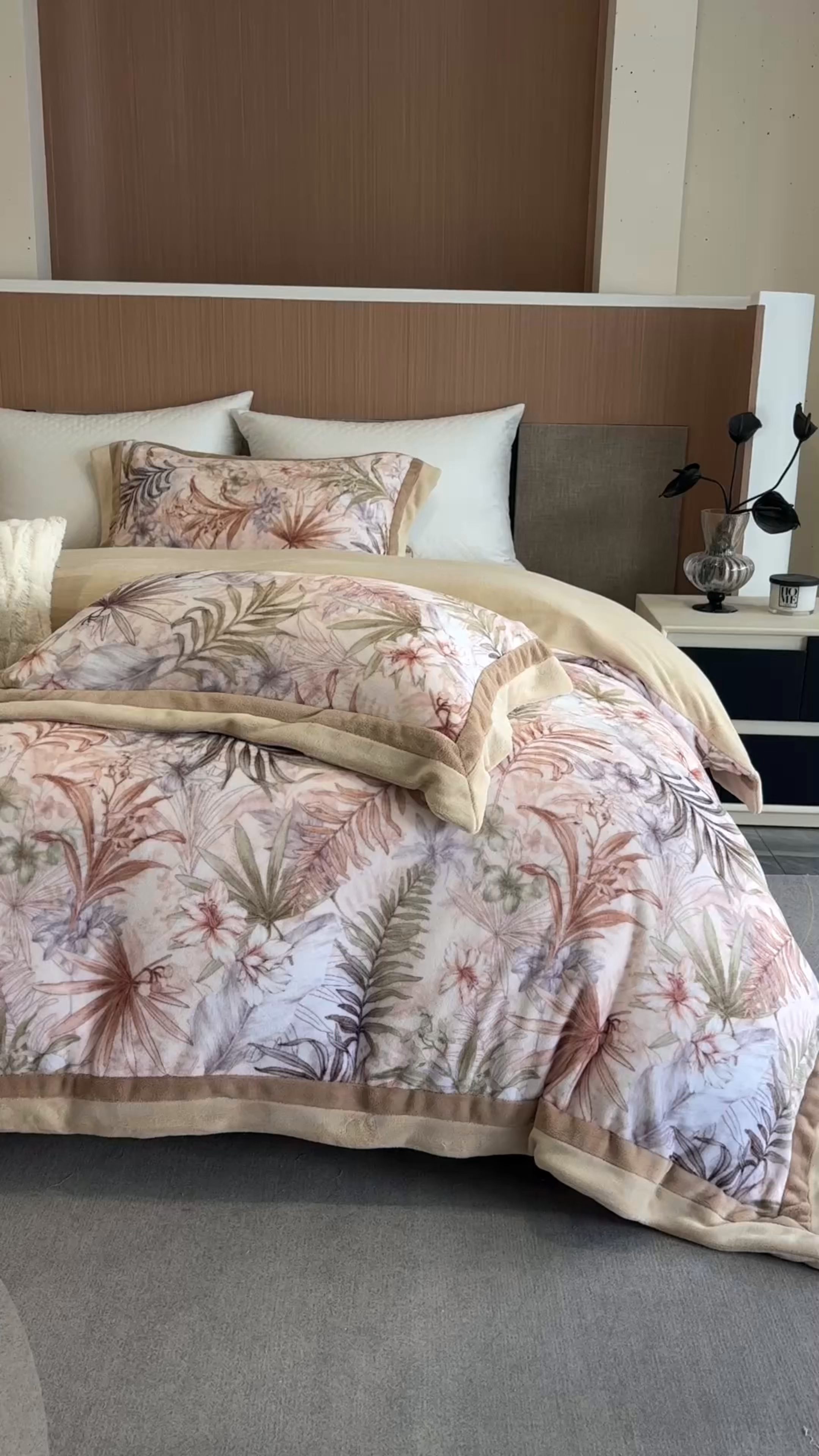 91家纺网 家纺一手货源 找家纺 瑞雪家居 2025新款全消光数码印花牛奶绒系列四件套 叶语黄