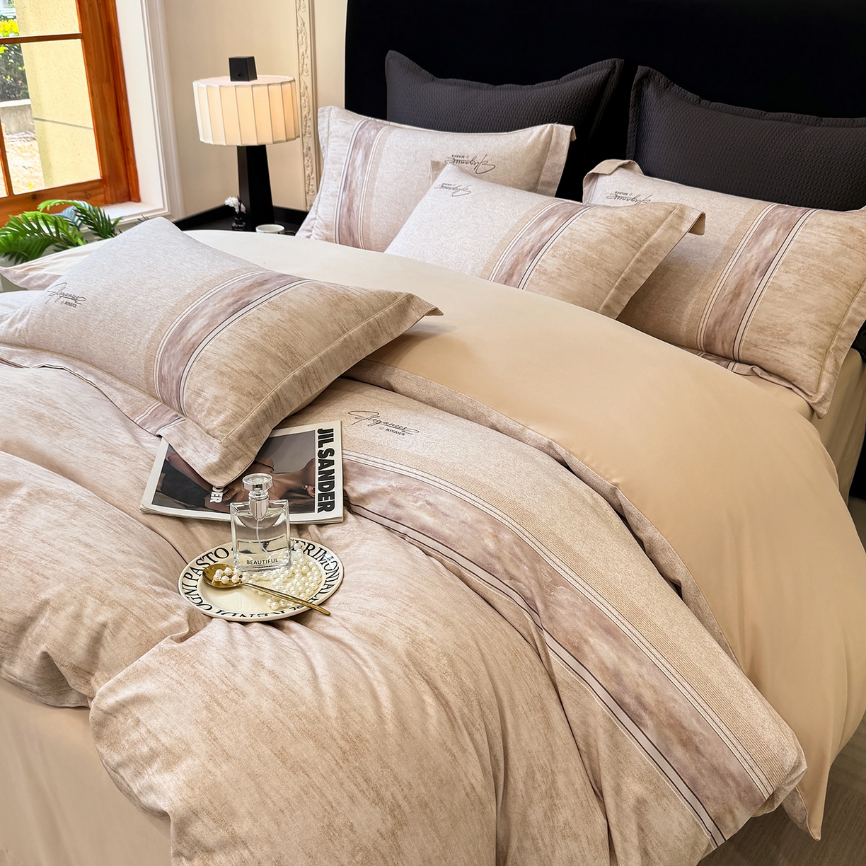 91家纺网 家纺一手货源 找家纺 星座家纺 2025秋冬新款全棉磨毛数码印花四件套 枕月织梦-黄