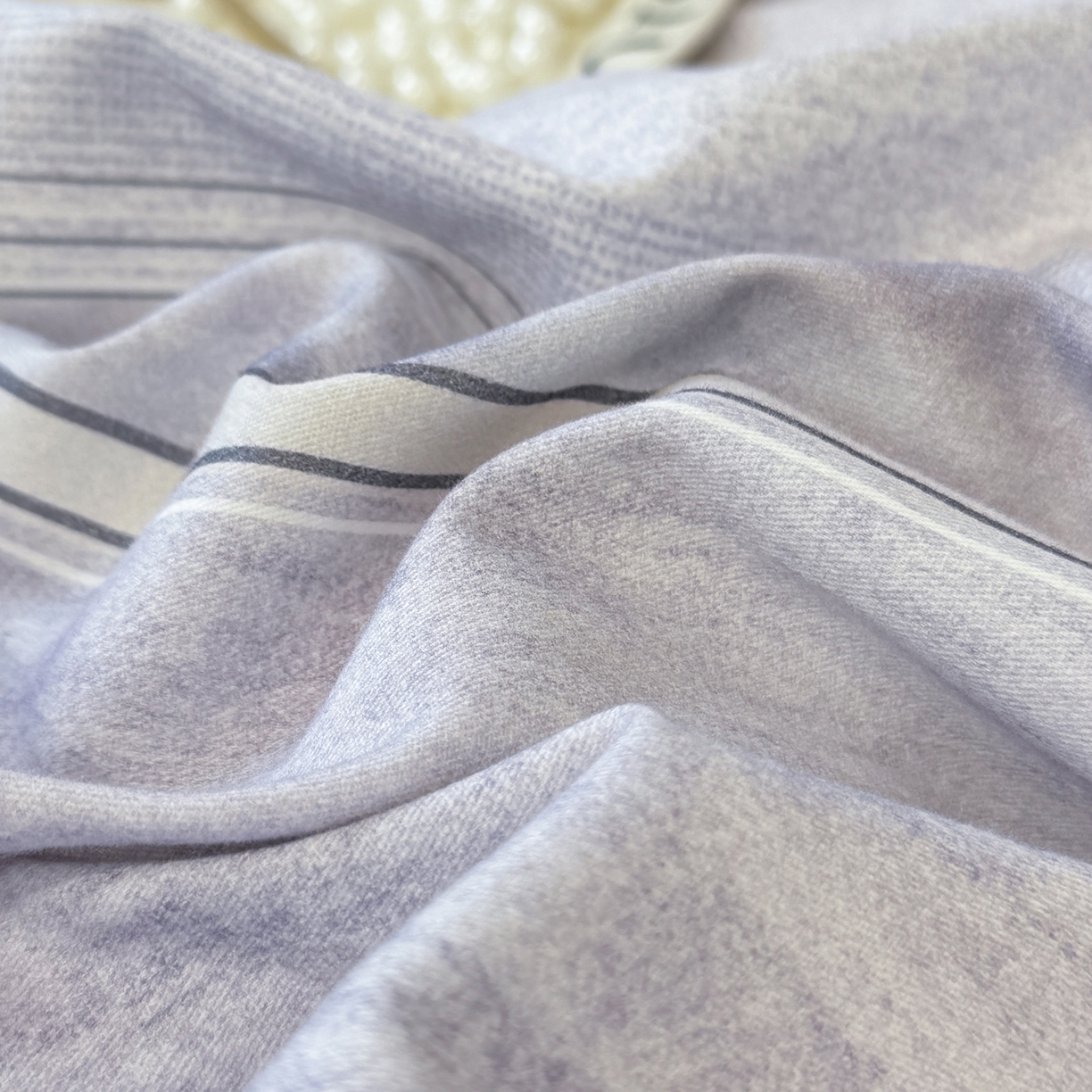 91家纺网 家纺一手货源 找家纺 星座家纺 2025秋冬新款全棉磨毛数码印花四件套 枕月织梦-紫