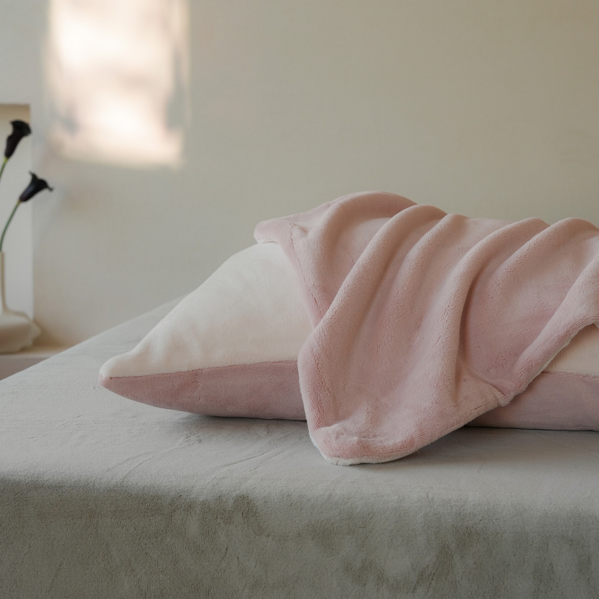 91家纺网 家纺一手货源 找家纺 简纯主义 2025新款撞色牛奶绒那不勒斯系列四件套 组合