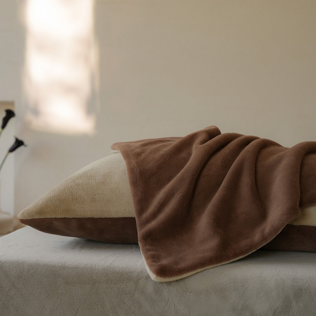 91家纺网 家纺一手货源 找家纺 简纯主义 2025新款撞色牛奶绒那不勒斯系列四件套 组合