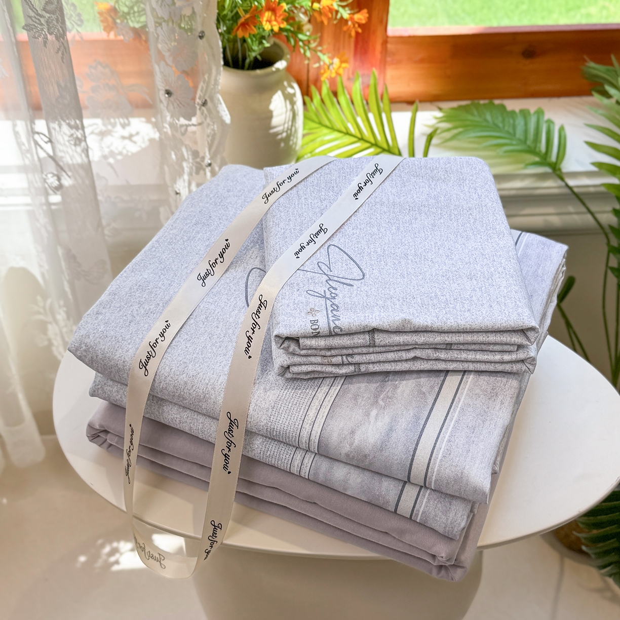 91家纺网 家纺一手货源 找家纺 星座家纺 2025秋冬新款全棉磨毛数码印花四件套 枕月织梦-紫