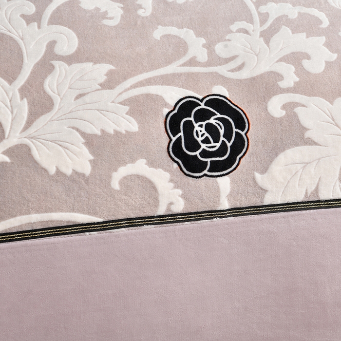 91家纺网 家纺一手货源 找家纺 妮恒美家纺 2025新款高克重婴儿绒四件套-知秋系列 知秋-暖心紫