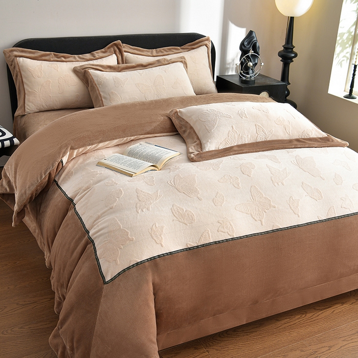 91家纺网 家纺一手货源 找家纺 妮恒美家纺 2025新款高克重婴儿绒四件套-知秋系列 蝶恋-高级咖