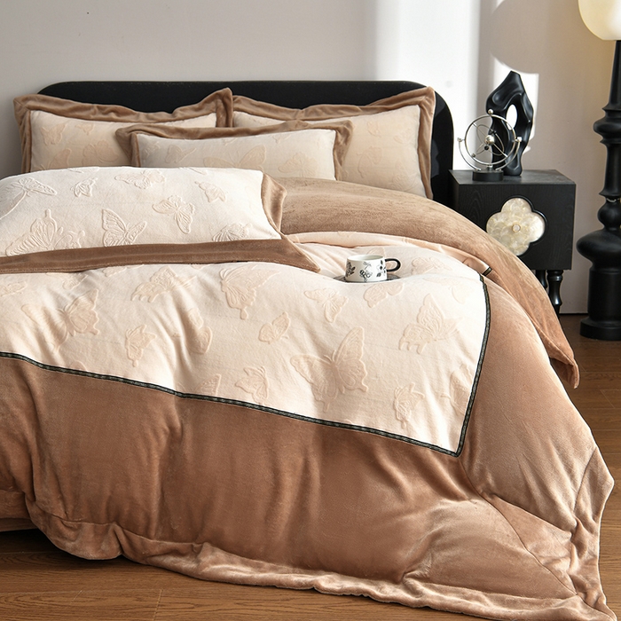 91家纺网 家纺一手货源 找家纺 妮恒美家纺 2025新款高克重婴儿绒四件套-知秋系列 蝶恋-高级咖