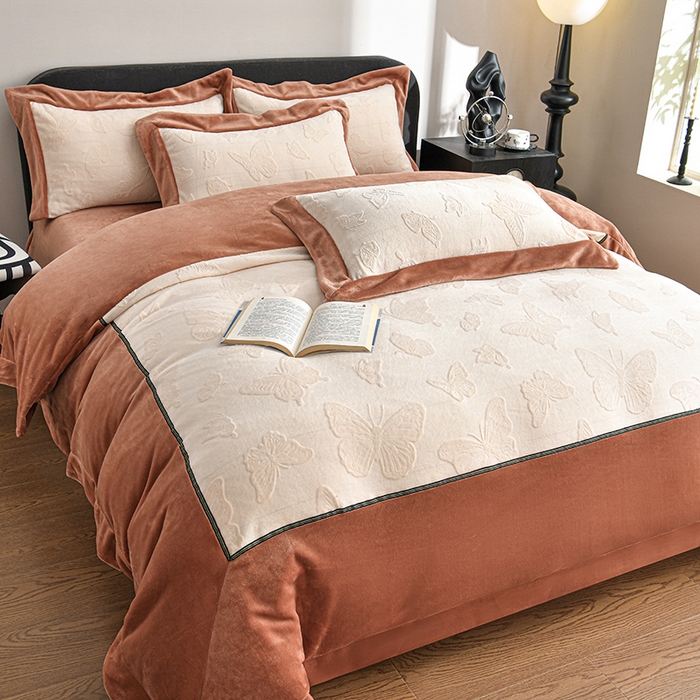 91家纺网 家纺一手货源 找家纺 妮恒美家纺 2025新款高克重婴儿绒四件套-知秋系列 蝶恋-焦糖