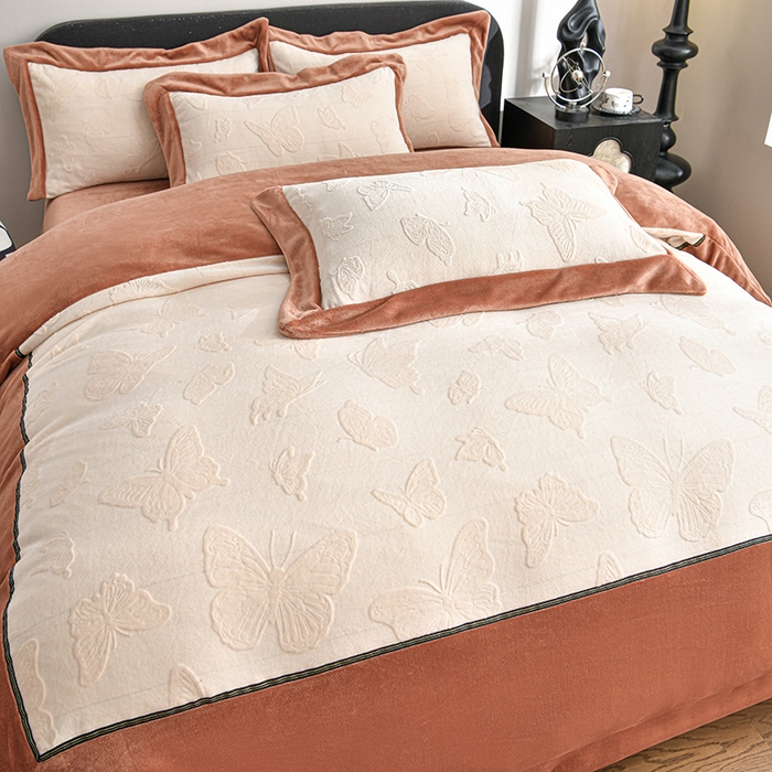 91家纺网 家纺一手货源 找家纺 妮恒美家纺 2025新款高克重婴儿绒四件套-知秋系列 蝶恋-焦糖