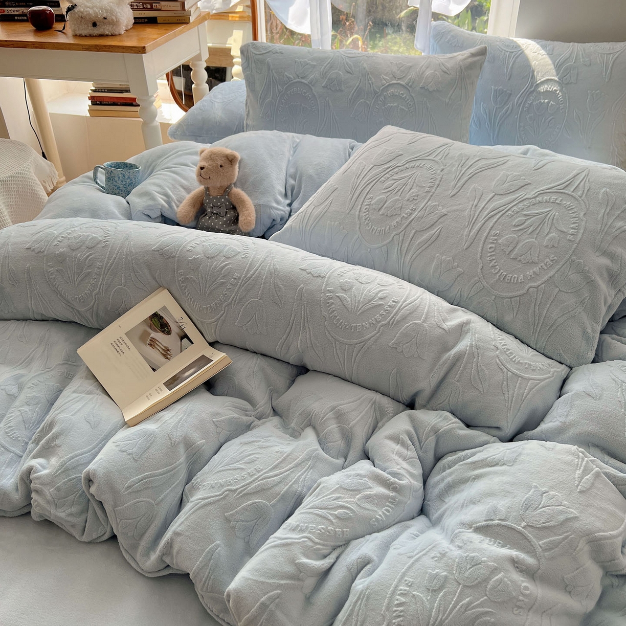 91家纺网 家纺一手货源 找家纺 （总）六巷胡同 2025新款INS博主风郁金香立体A类全消光雕花牛奶绒四件套