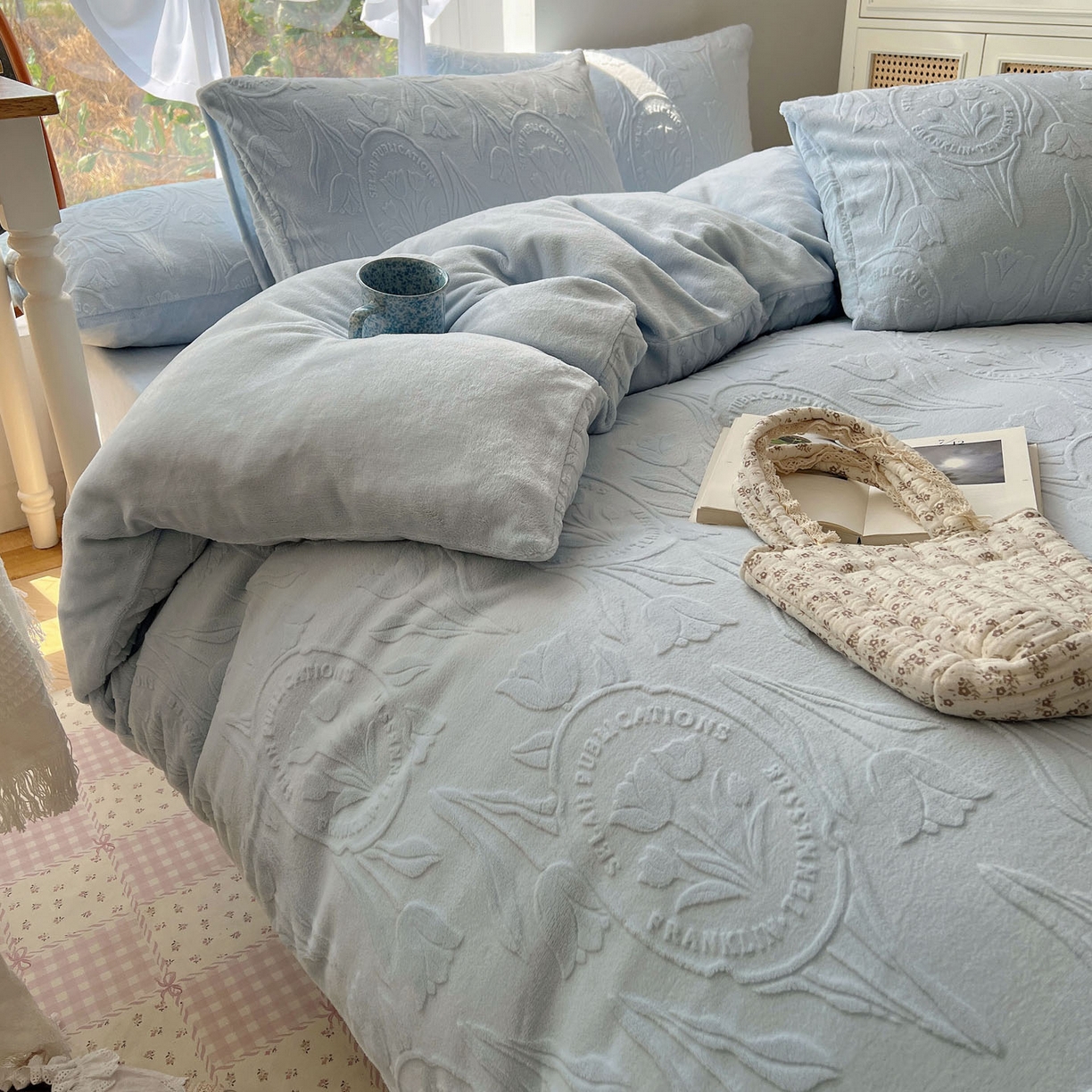 91家纺网 家纺一手货源 找家纺 （总）六巷胡同 2025新款INS博主风郁金香立体A类全消光雕花牛奶绒四件套