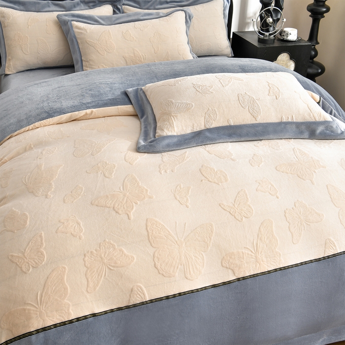 91家纺网 家纺一手货源 找家纺 妮恒美家纺 2025新款高克重婴儿绒四件套-知秋系列 蝶恋-石英灰