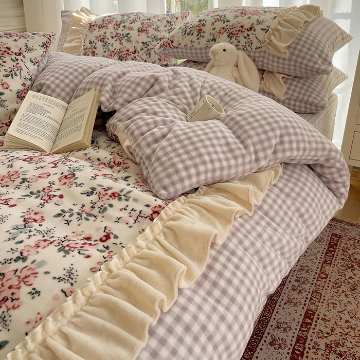 91家纺网 家纺一手货源 找家纺 瑞莱 （持续上新）2025冬季新款拼接款花边牛奶绒四件套 雪中梅